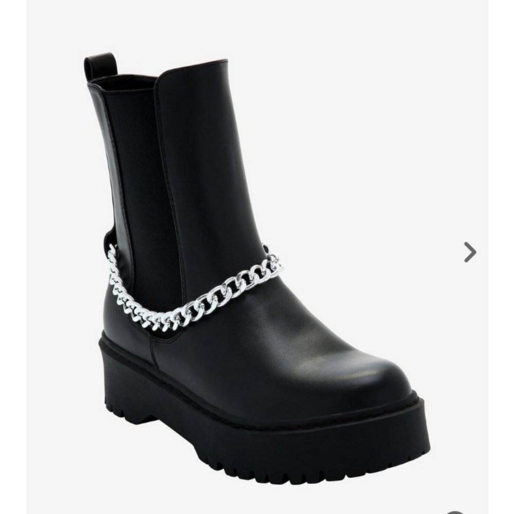 Black platform boots and chain